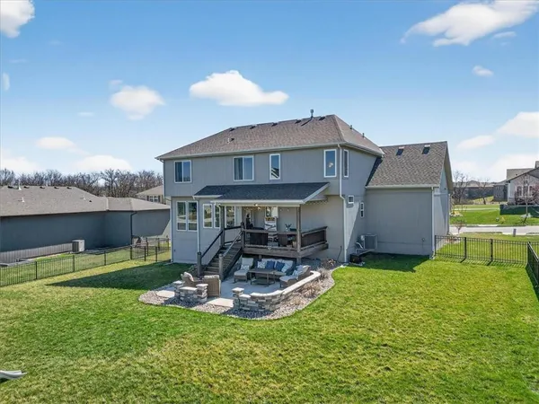 $629,999 | 914 Rannoch Lane, Raymore, MO 64083