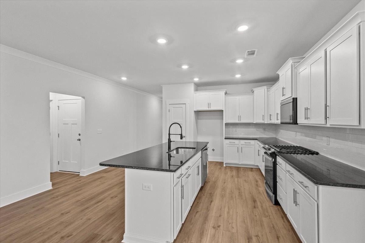 810 Rodin Road Moore, SC 29369 - Photo 11 of 29