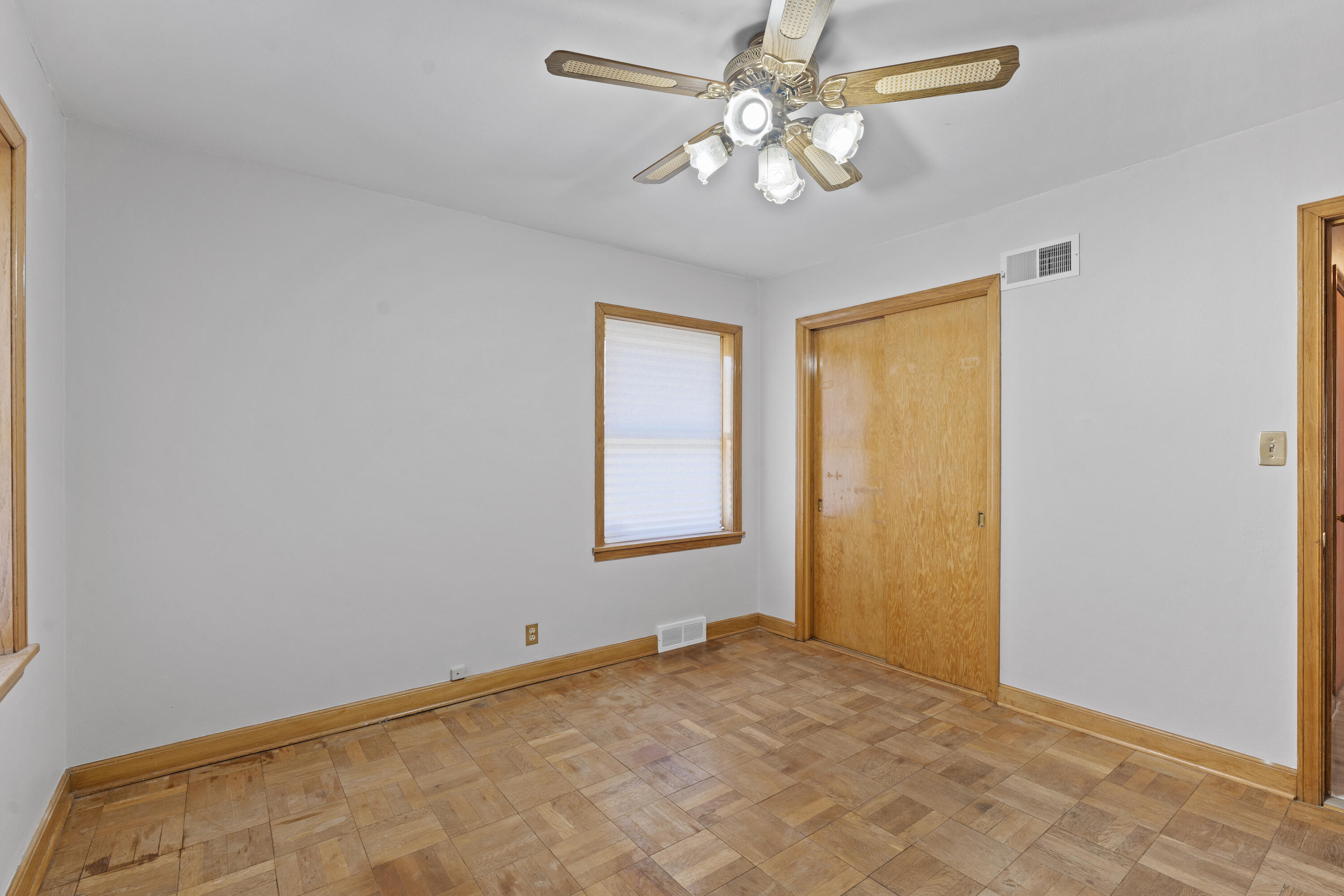 3031 South 33rd Street Milwaukee, WI 53215 - Photo 20 of 30 DSC07024