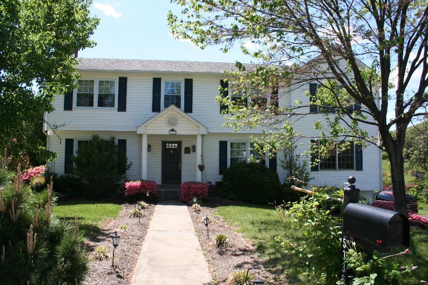5336 Huntridge Road Roanoke, VA 24012 - Photo 1 of 151 front