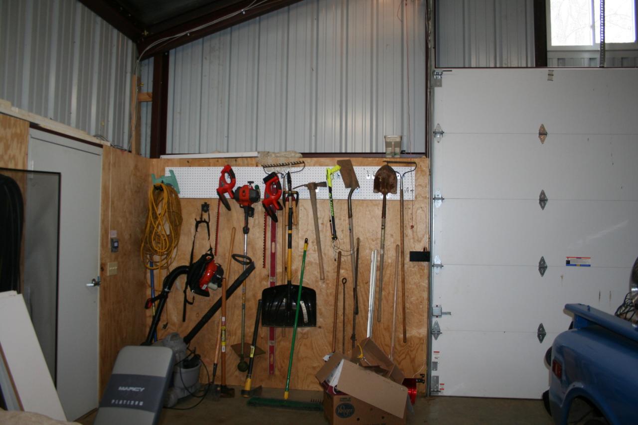5336 Huntridge Road Roanoke, VA 24012 - Photo 129 of 151 2 new insulated 10' doors