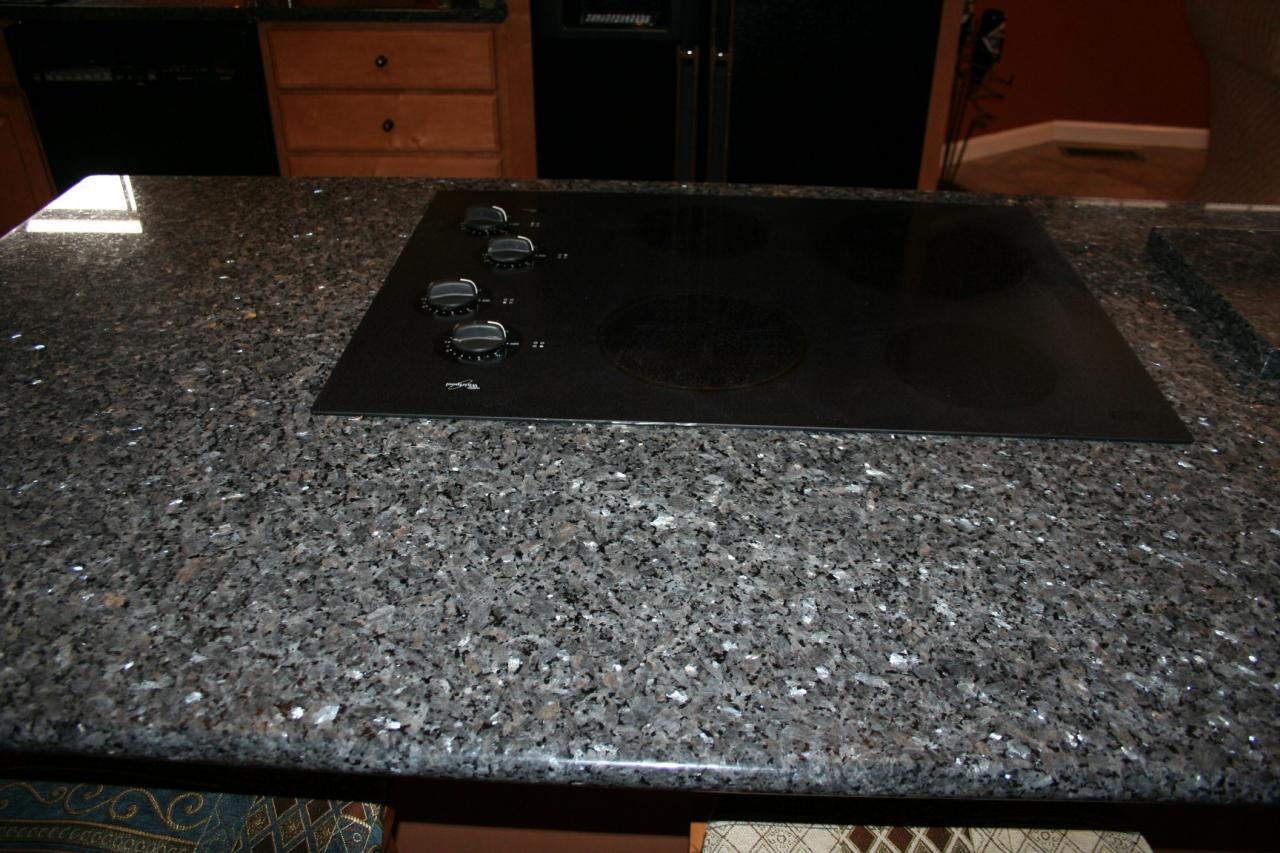 5336 Huntridge Road Roanoke, VA 24012 - Photo 20 of 151 beautiful black granite, and cooktop