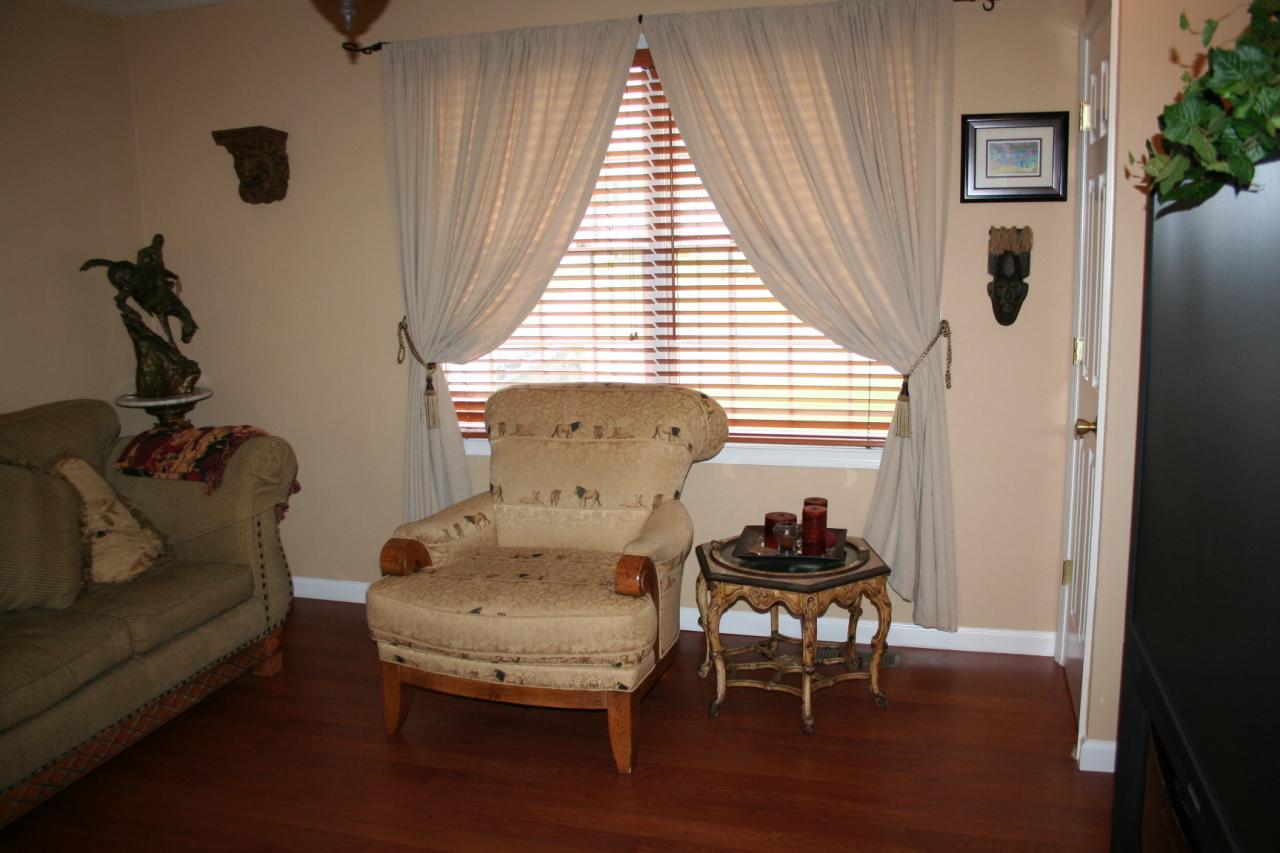 5336 Huntridge Road Roanoke, VA 24012 - Photo 27 of 151 study/ office or bedroom