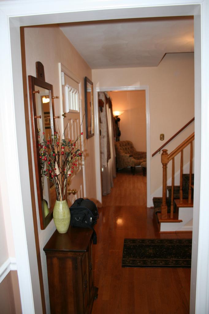 5336 Huntridge Road Roanoke, VA 24012 - Photo 34 of 151 foyer
