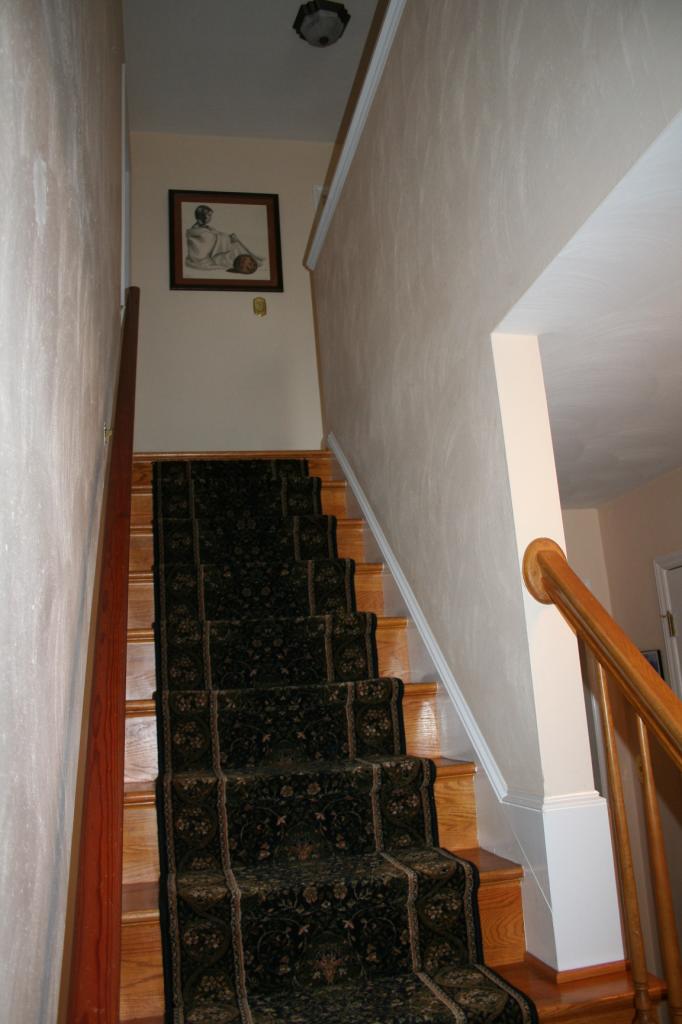 5336 Huntridge Road Roanoke, VA 24012 - Photo 36 of 151 stairs to upper floor