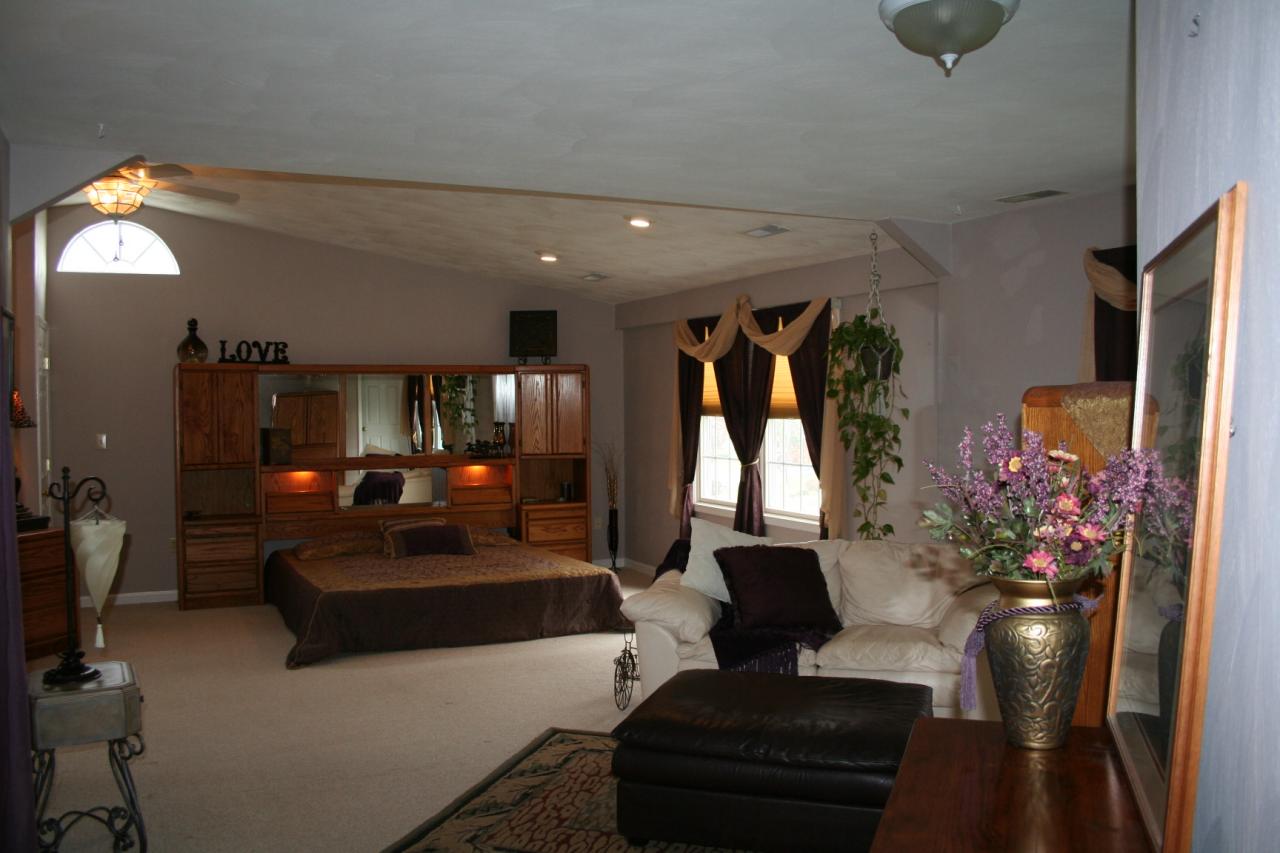 5336 Huntridge Road Roanoke, VA 24012 - Photo 52 of 151 wow, master bedroom!