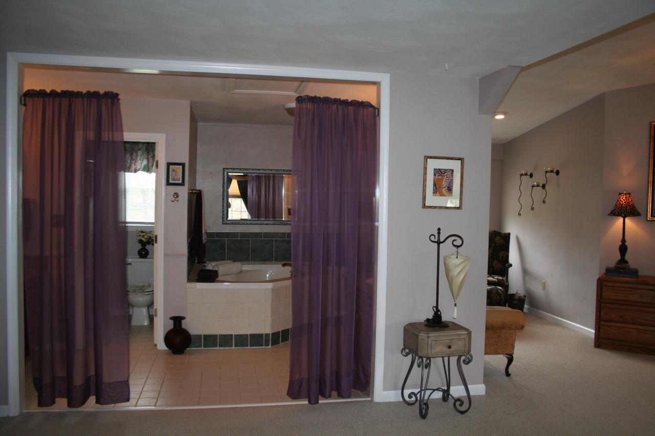 5336 Huntridge Road Roanoke, VA 24012 - Photo 56 of 151 looking into master bathroom