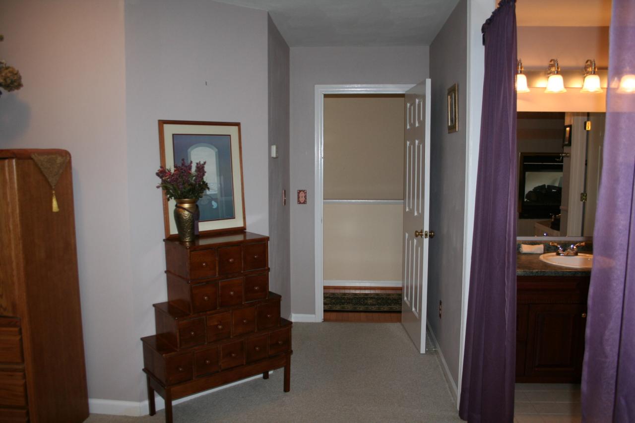 5336 Huntridge Road Roanoke, VA 24012 - Photo 66 of 151 master suite