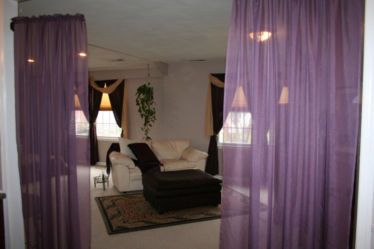 5336 Huntridge Road Roanoke, VA 24012 - Photo 73 of 151 looking into sitting area from bath