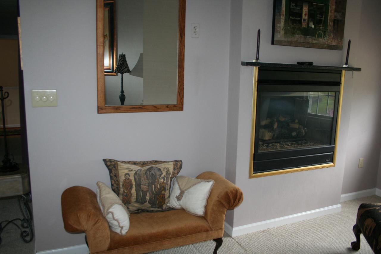 5336 Huntridge Road Roanoke, VA 24012 - Photo 74 of 151 sitting area, beside fireplace
