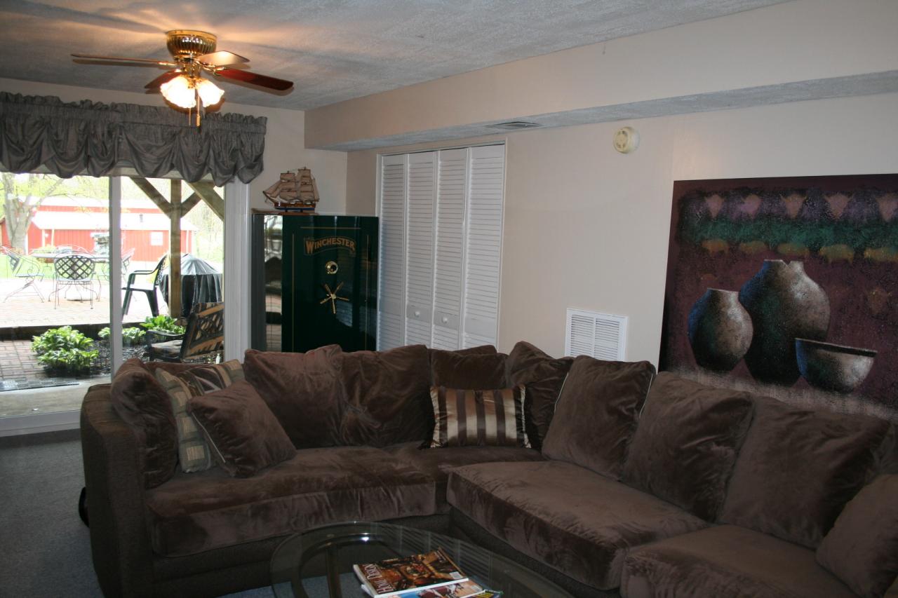5336 Huntridge Road Roanoke, VA 24012 - Photo 84 of 151 basement family room