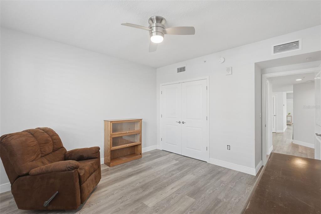 960 Starkey Road, Unit 8106 Largo, FL 33771 - Photo 23 of 48