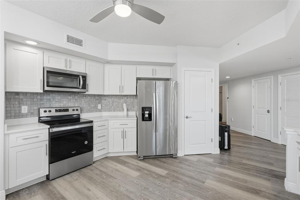 960 Starkey Road, Unit 8106 Largo, FL 33771 - Photo 6 of 48