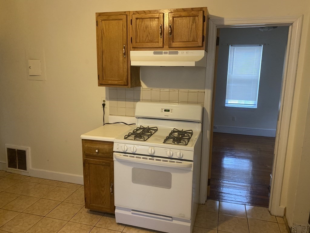 6 Ridgewood Street Boston, MA 02122 - Photo 7 of 12 Gallery Image 7