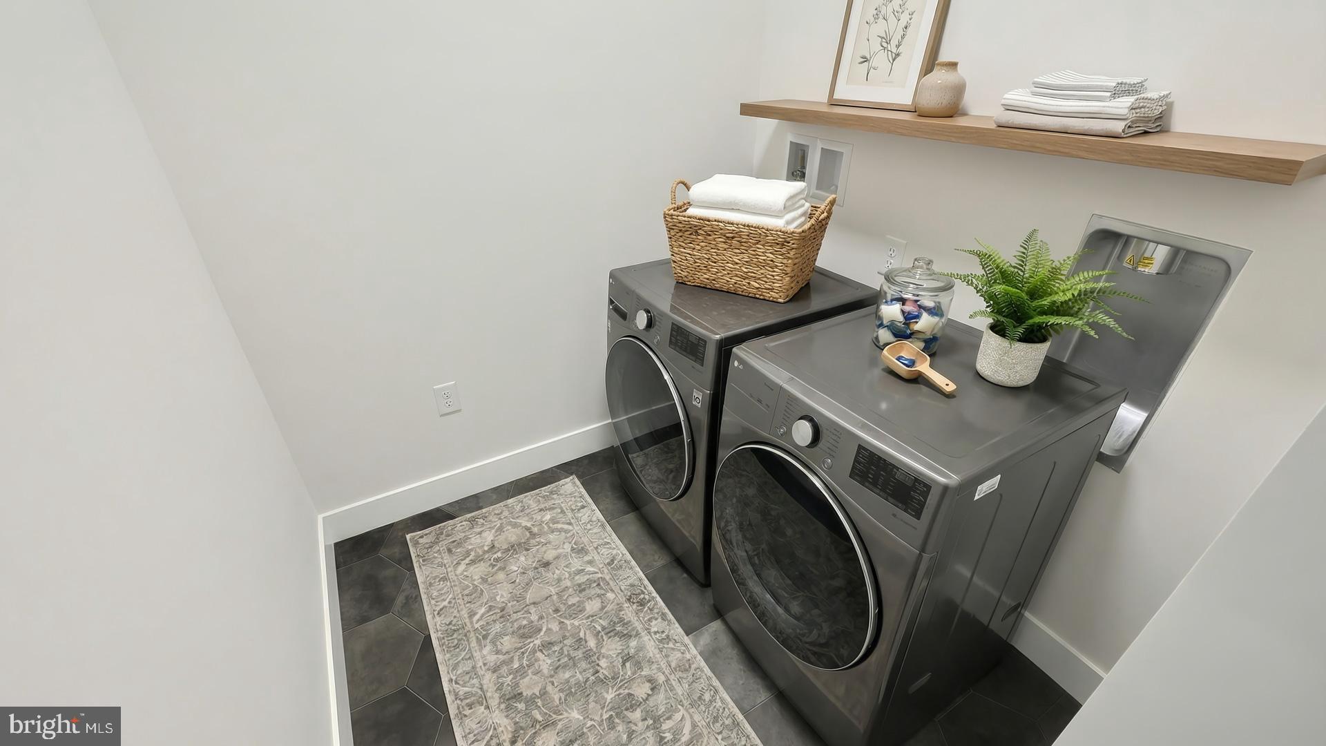 475 Pinnacle Rdg Drive Annville, PA 17003 - Photo 14 of 31 a utility room with dryer and washer
