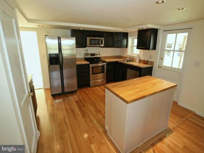 18225 New Cut Road Mount Airy, MD 21771 - Photo 3 of 8 Kitchen