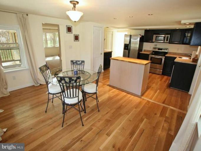 18225 New Cut Road Mount Airy, MD 21771 - Photo 4 of 8 Breakfast Area