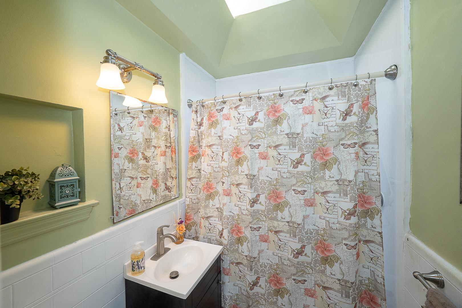 726 Fairfax Road Drexel Hill, PA 19026 - Photo 20 of 33 Bathroom with bathfitter