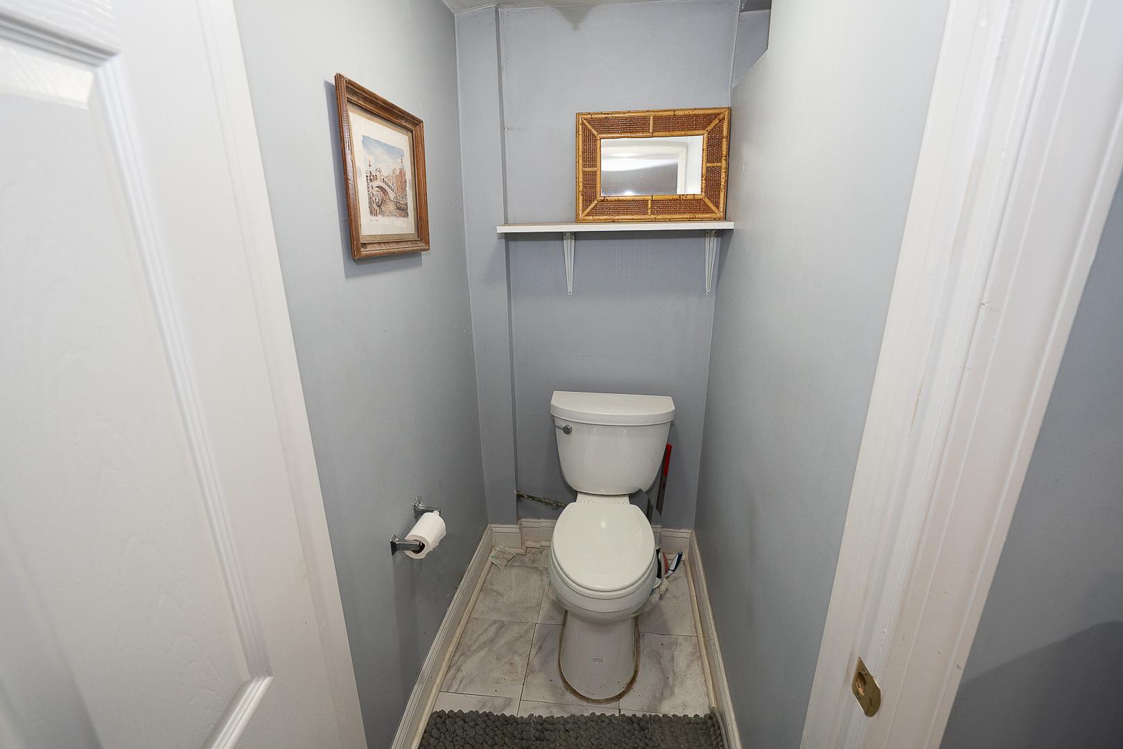 726 Fairfax Road Drexel Hill, PA 19026 - Photo 25 of 33 1/2 bath in basement