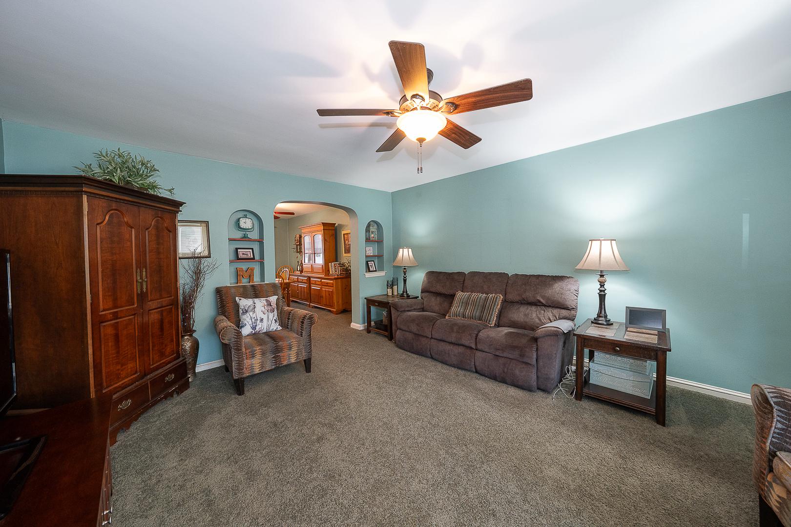 726 Fairfax Road Drexel Hill, PA 19026 - Photo 6 of 33