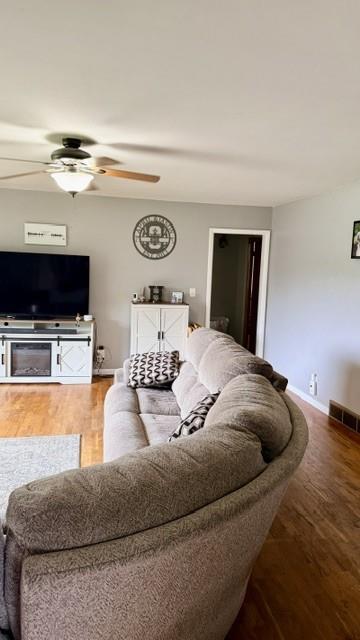 2622 Green Valley Road St. Joseph, MO 64505 - Photo 2 of 24