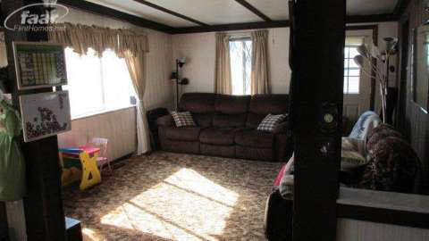 10118 Brenner Road Birch Run, MI 48415 - Photo 6 of 13 20352659-5.JPG