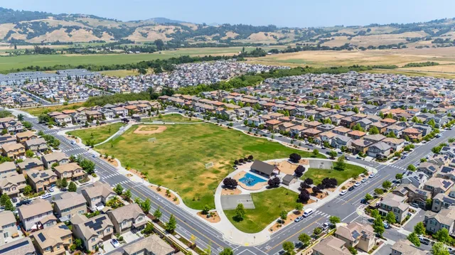 $849,000 | 2013 Kingwood Road, Rohnert Park, CA 94928