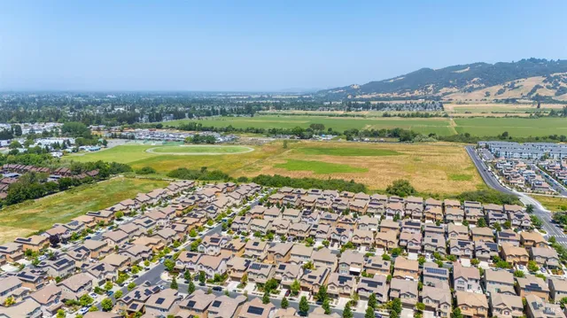 $849,000 | 2013 Kingwood Road, Rohnert Park, CA 94928