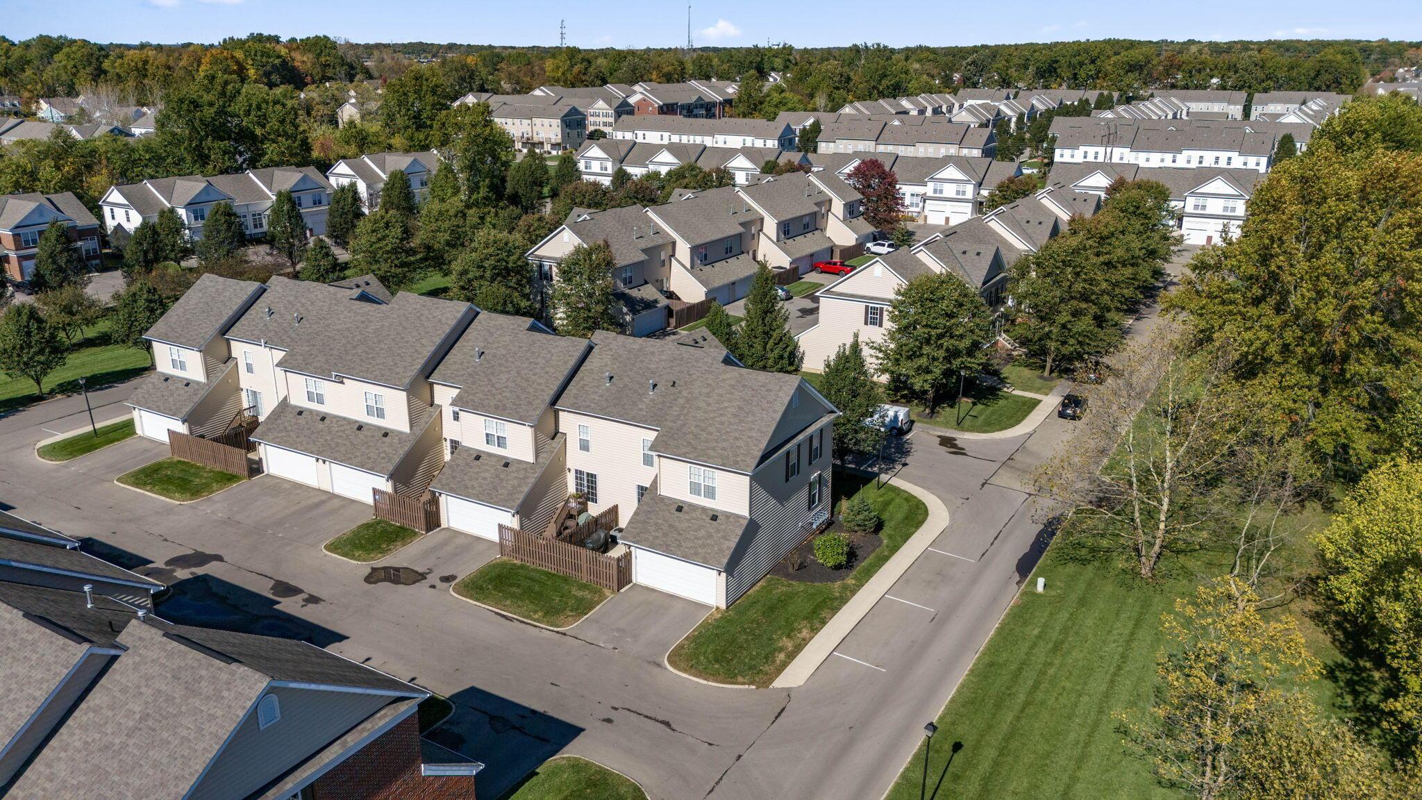 6263 Wagtail Road, Unit 13 Columbus, OH 43230 - Photo 54 of 70 82-web-or-mls-DJI_20251021131112_0496_D