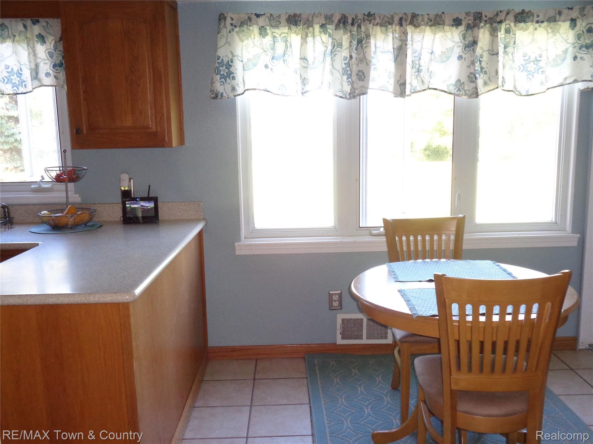 3179 Atlas Road Davison, MI 48423 - Photo 8 of 37 DSC01355.JPG