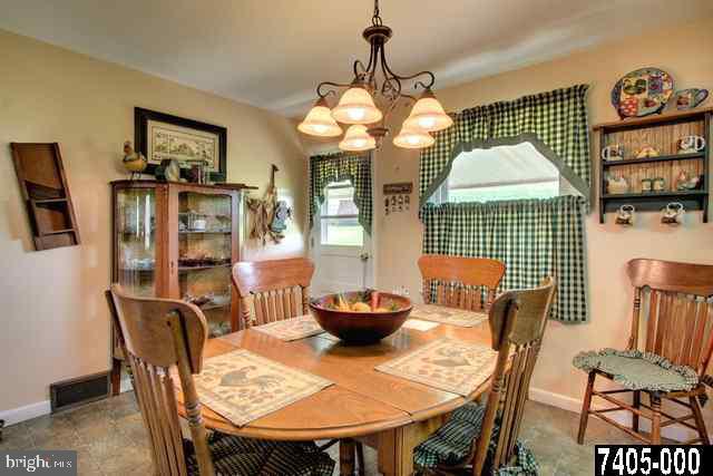 445 Days Mill Road York, PA 17403 - Photo 8 of 25 Gallery Image 8