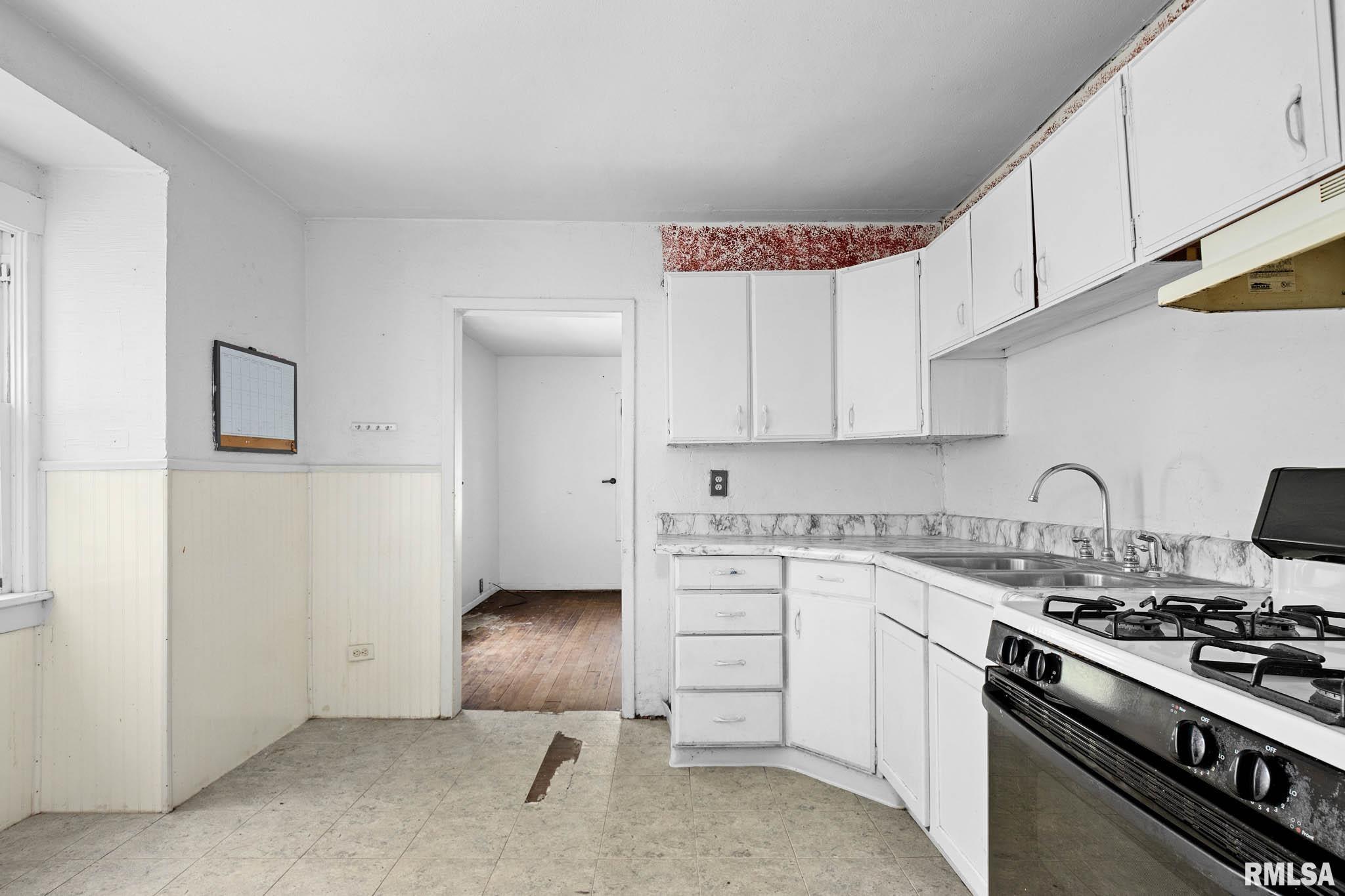 211 Minch Street South Pekin, IL 61564 - Photo 11 of 25