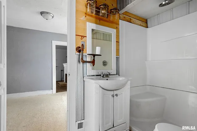 $45,000 | 211 Minch Street, South Pekin, IL 61564