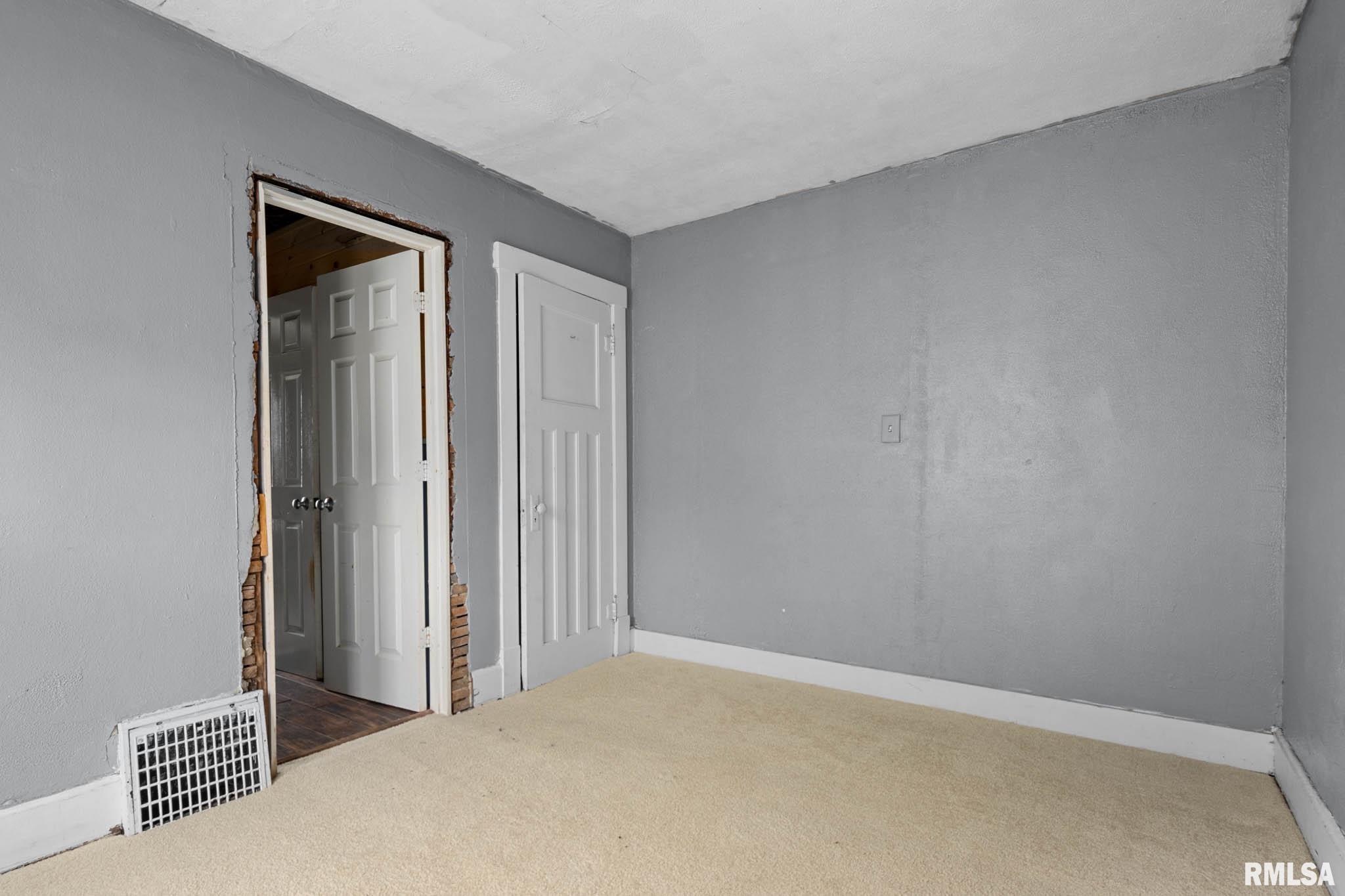 211 Minch Street South Pekin, IL 61564 - Photo 20 of 25