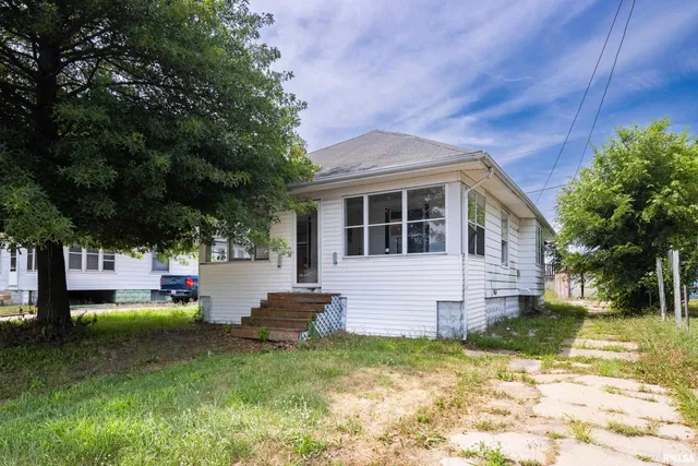 $45,000 | 211 Minch Street, South Pekin, IL 61564