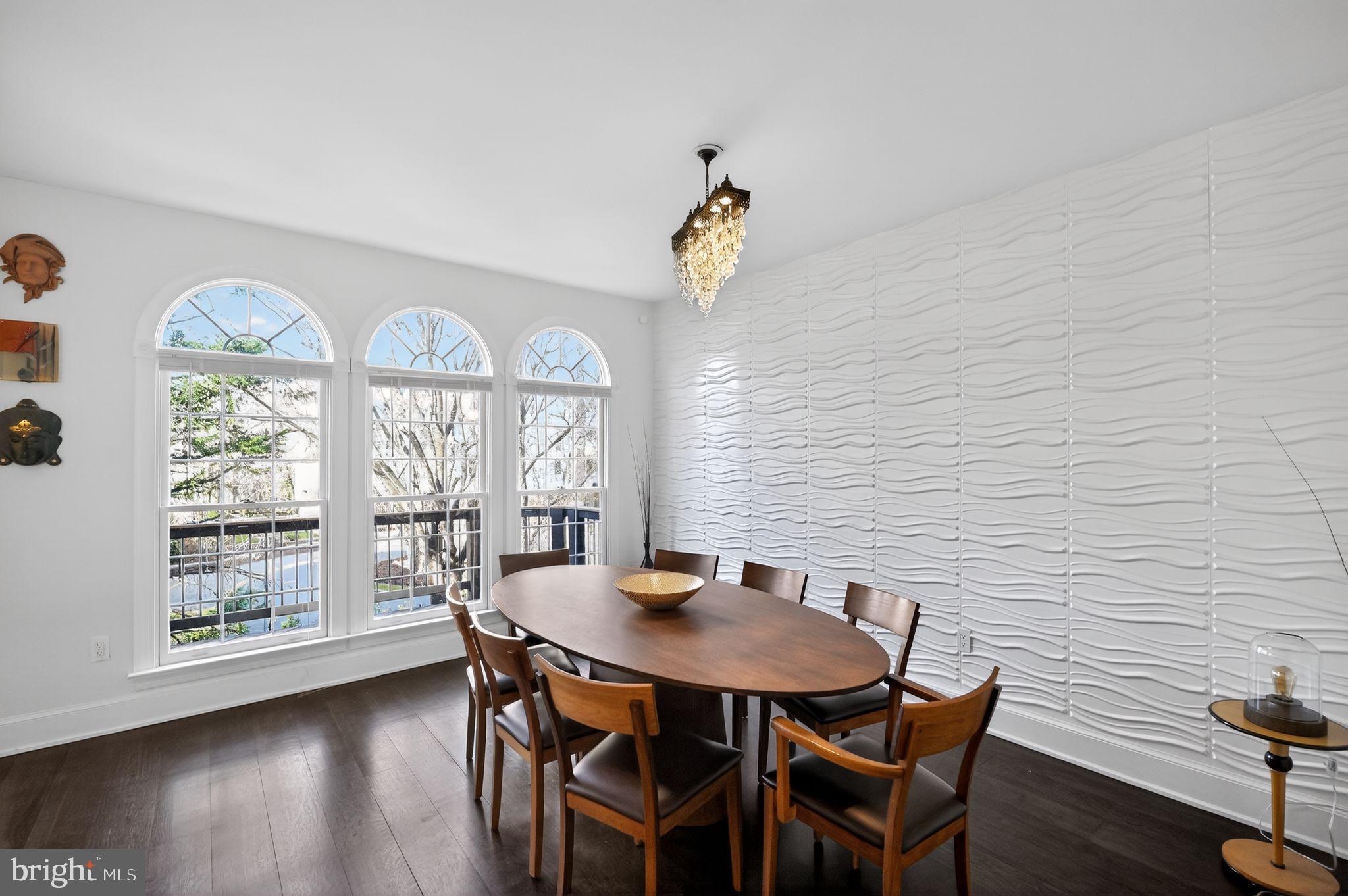 128 Rees Place Falls Church, VA 22046 - Photo 20 of 47 Main Level Dining
