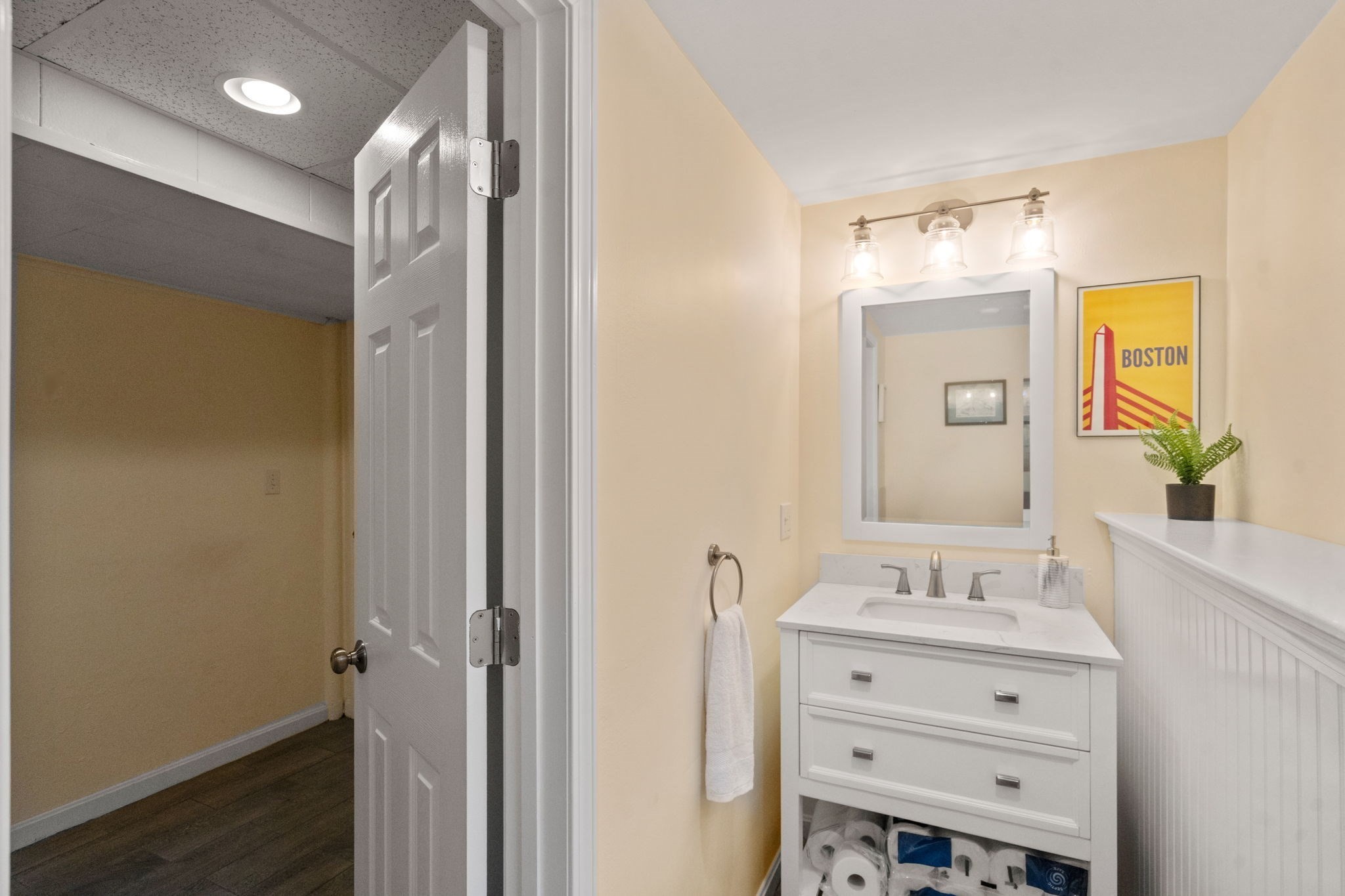 4 Woodmere Road Framingham, MA 01701 - Photo 18 of 24 Gallery Image 18