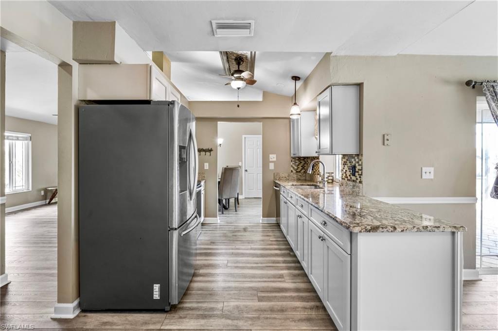 10570 Regent Circle Naples, FL 34109 - Photo 12 of 22
