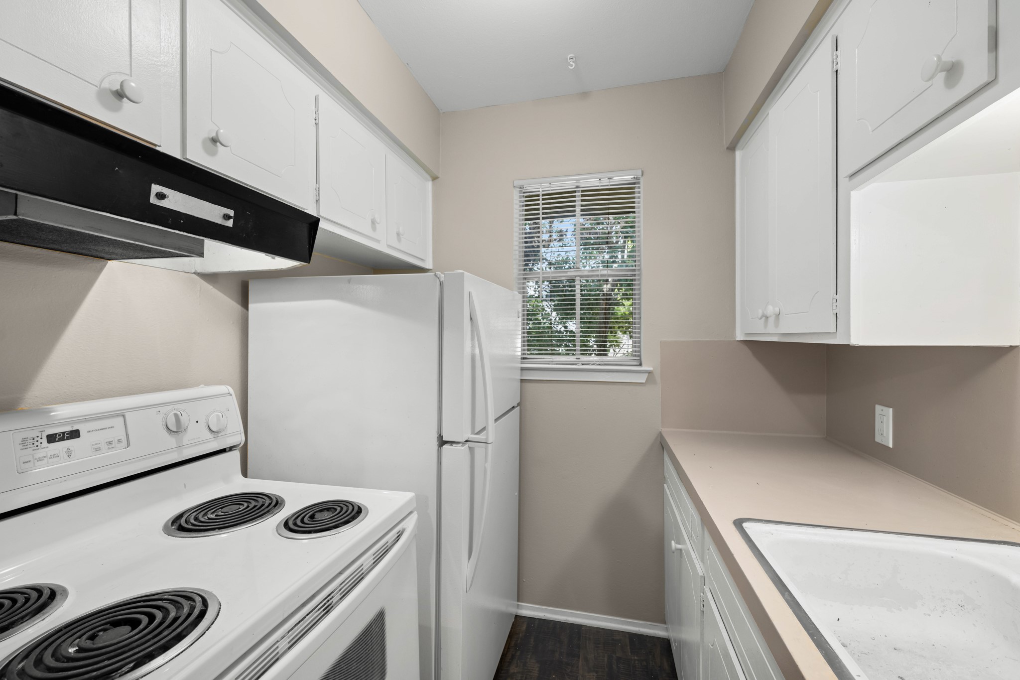 2012 Brun Street, Unit E Houston, TX 77019 - Photo 4 of 19