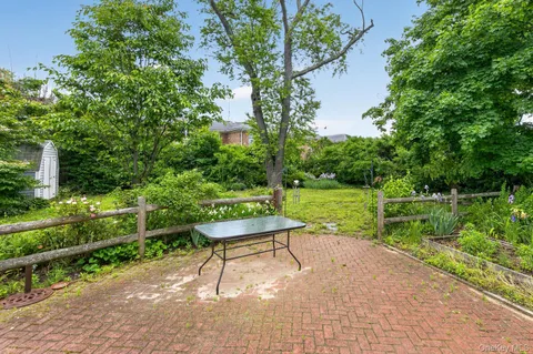 $799,000 | 567 Pearl Street, Oceanside, NY 11572