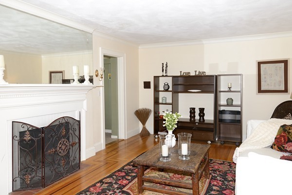 16 Chatham Road Longmeadow, MA 01106 - Photo 3 of 30 Gallery Image 3