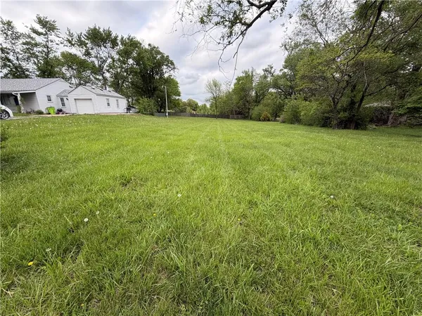 $200,000 | 2000 Anaconda Road, Harrisonville, MO 64701