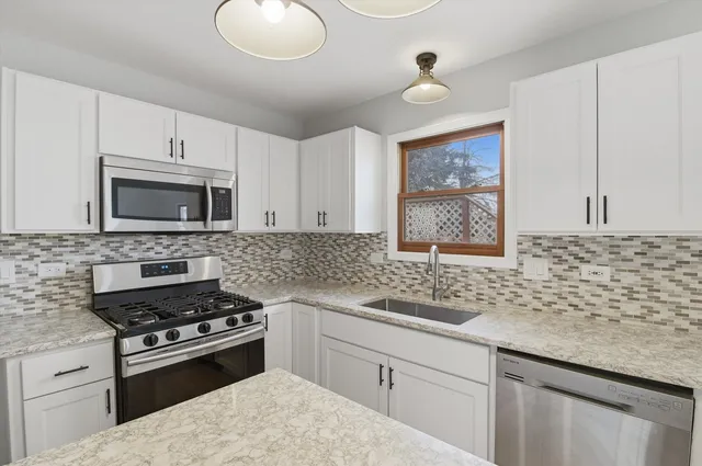 $489,000 | 452 Pheasant Chase Drive, Bolingbrook, IL 60490