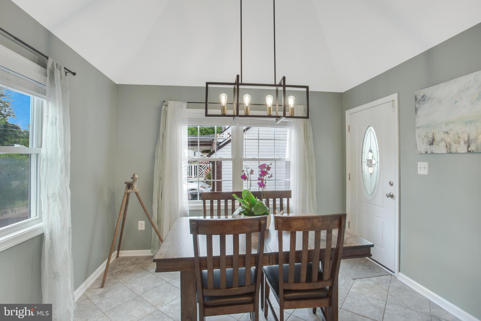 2917 Johnson Road Falls Church, VA 22042 - Photo 10 of 37 Gallery Image 10