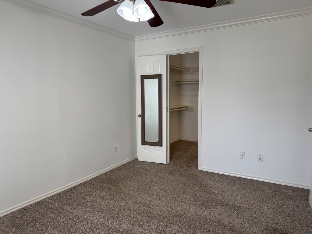 1908 Bailey Street Houston, TX 77006 - Photo 17 of 40 We are in the bedroom over the garage, looking toward the closet.