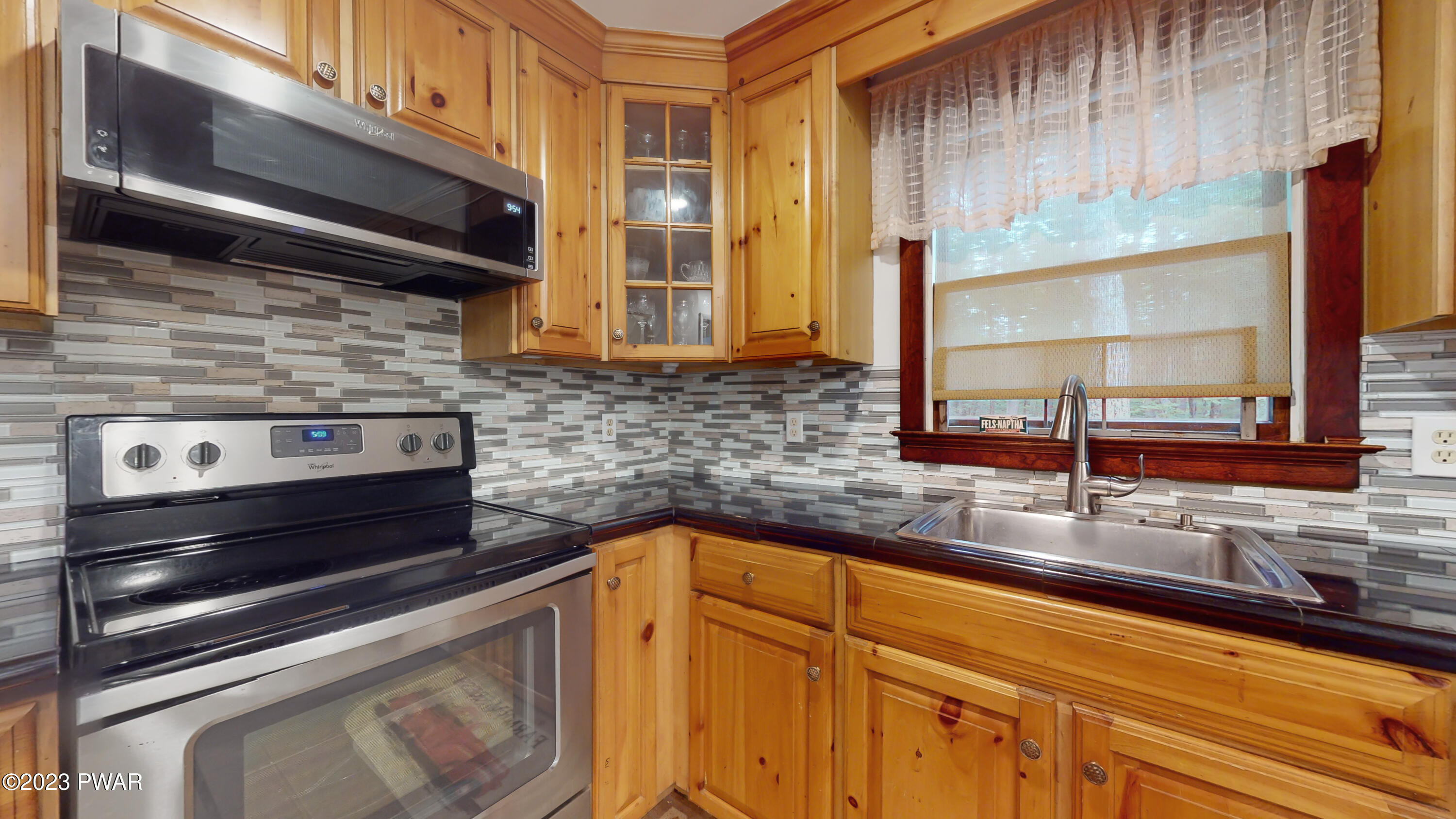 115 Fox Road Dingmans Ferry, PA 18328 - Photo 29 of 49