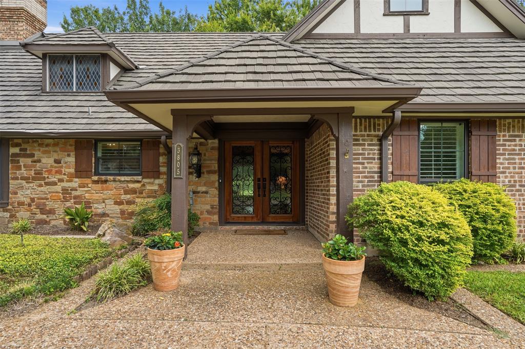 3805 Hollow Creek Road Benbrook, TX 76116 - Photo 4 of 40