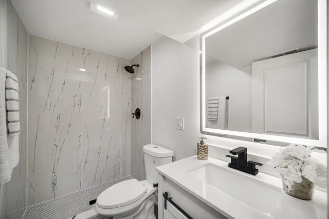 $574,999 | 1845 Everett Avenue, Des Plaines, IL 60018