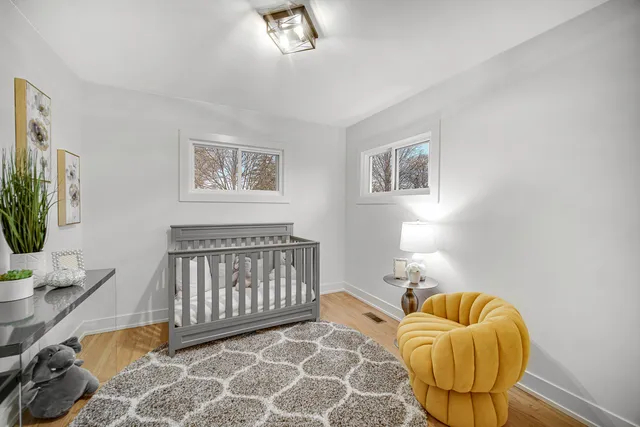 $574,999 | 1845 Everett Avenue, Des Plaines, IL 60018