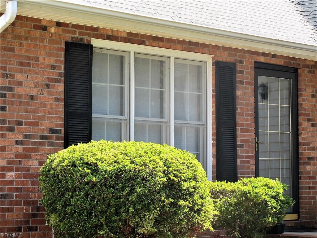 325 Gaither Road Winston-Salem, NC 27101 - Photo 4 of 24 Gallery Image 4